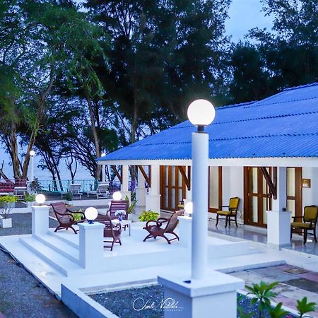 Ceylonta Beach Resort And Spa Hambantota Exterior foto